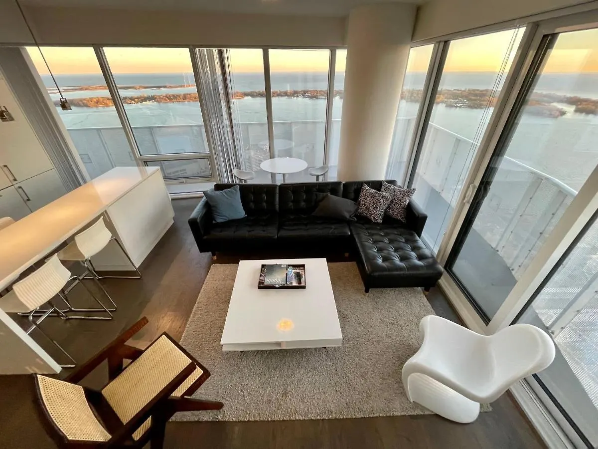 Apartment Presidential Suite Heart Of Downtown With Stunning View Toronto