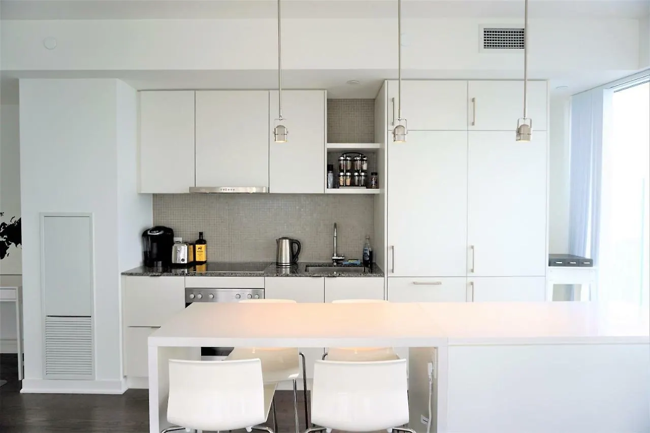 Apartment Presidential Suite Heart Of Downtown With Stunning View Toronto