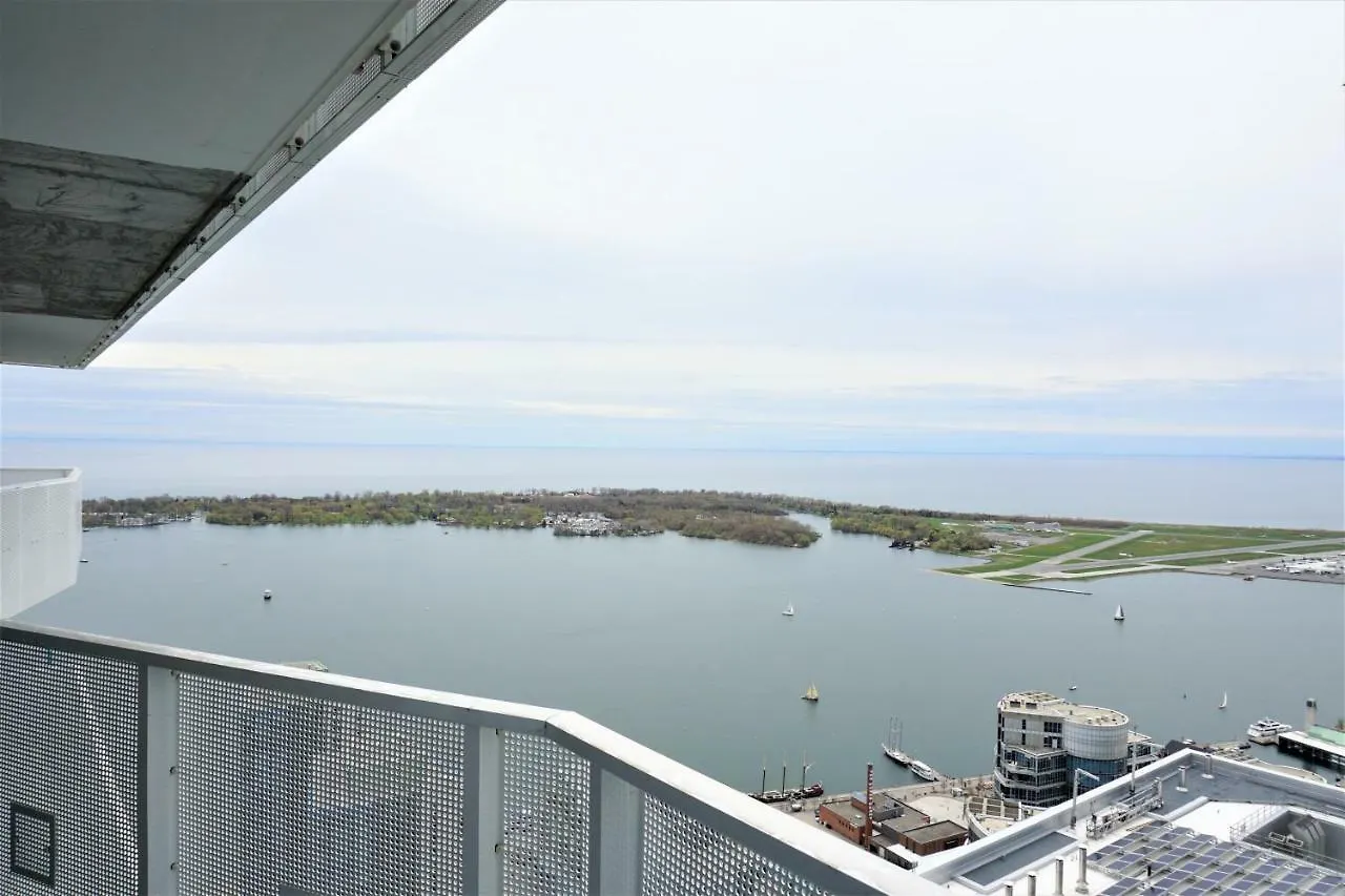Apartment Presidential Suite Heart Of Downtown With Stunning View Toronto