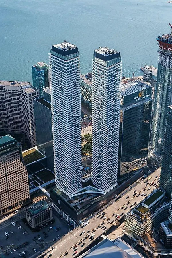 Apartment Presidential Suite Heart Of Downtown With Stunning View Toronto